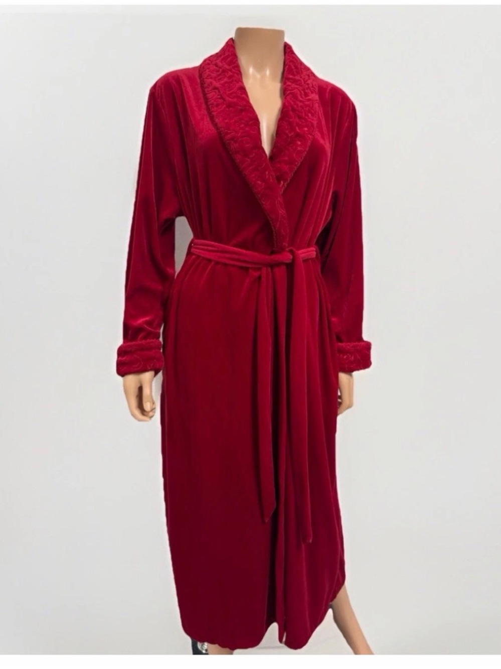 Jasmine Rose Red Velvet Shawl Collar Robe Women’s Size Medium Housecoat Belted